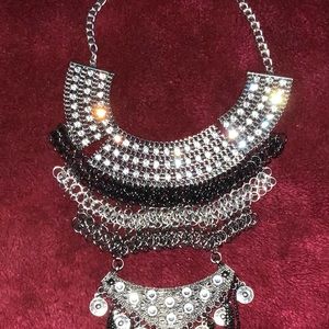 Chandelier Style necklace, black and silver with a antique look.